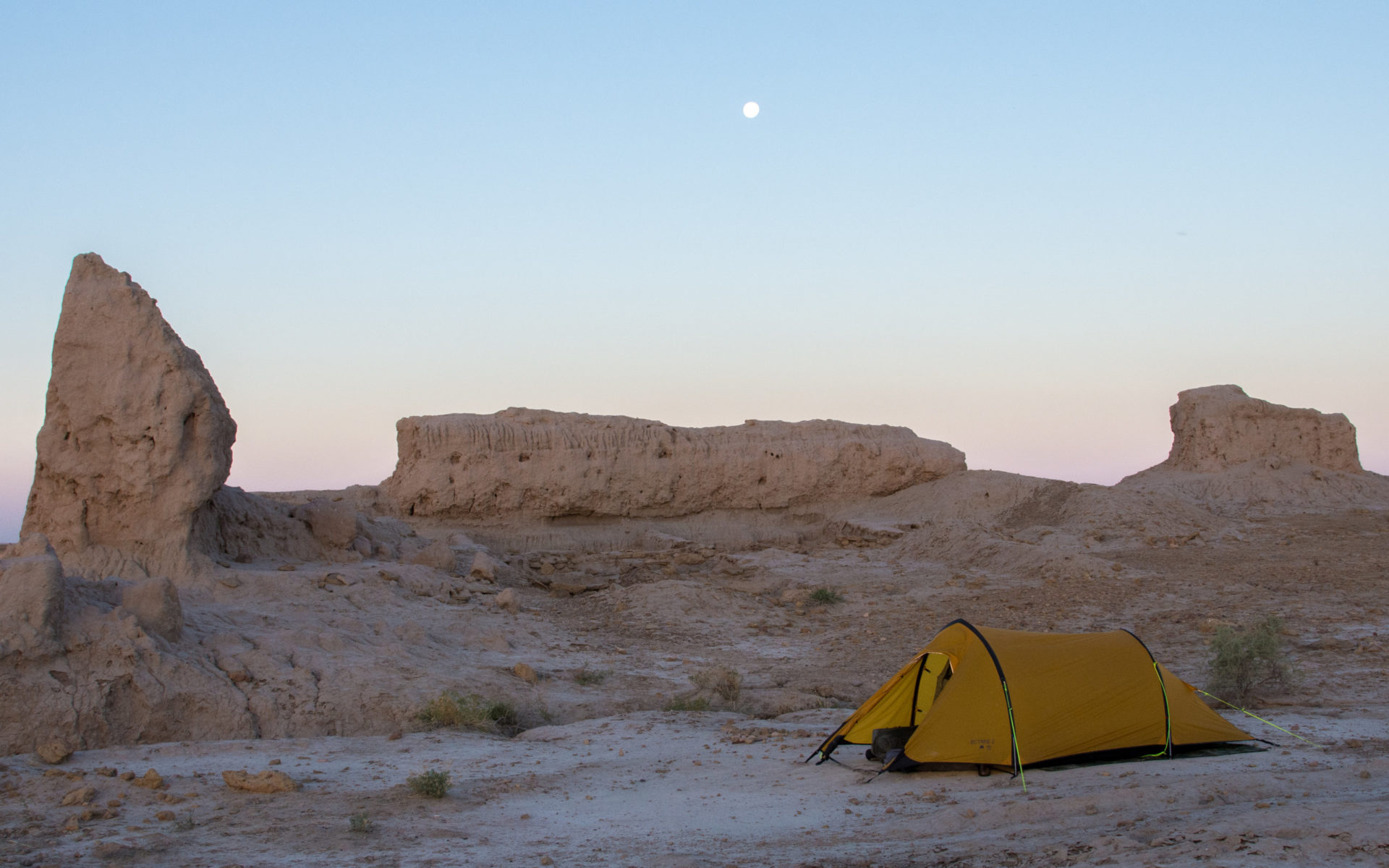 Camping at Amu Darya River