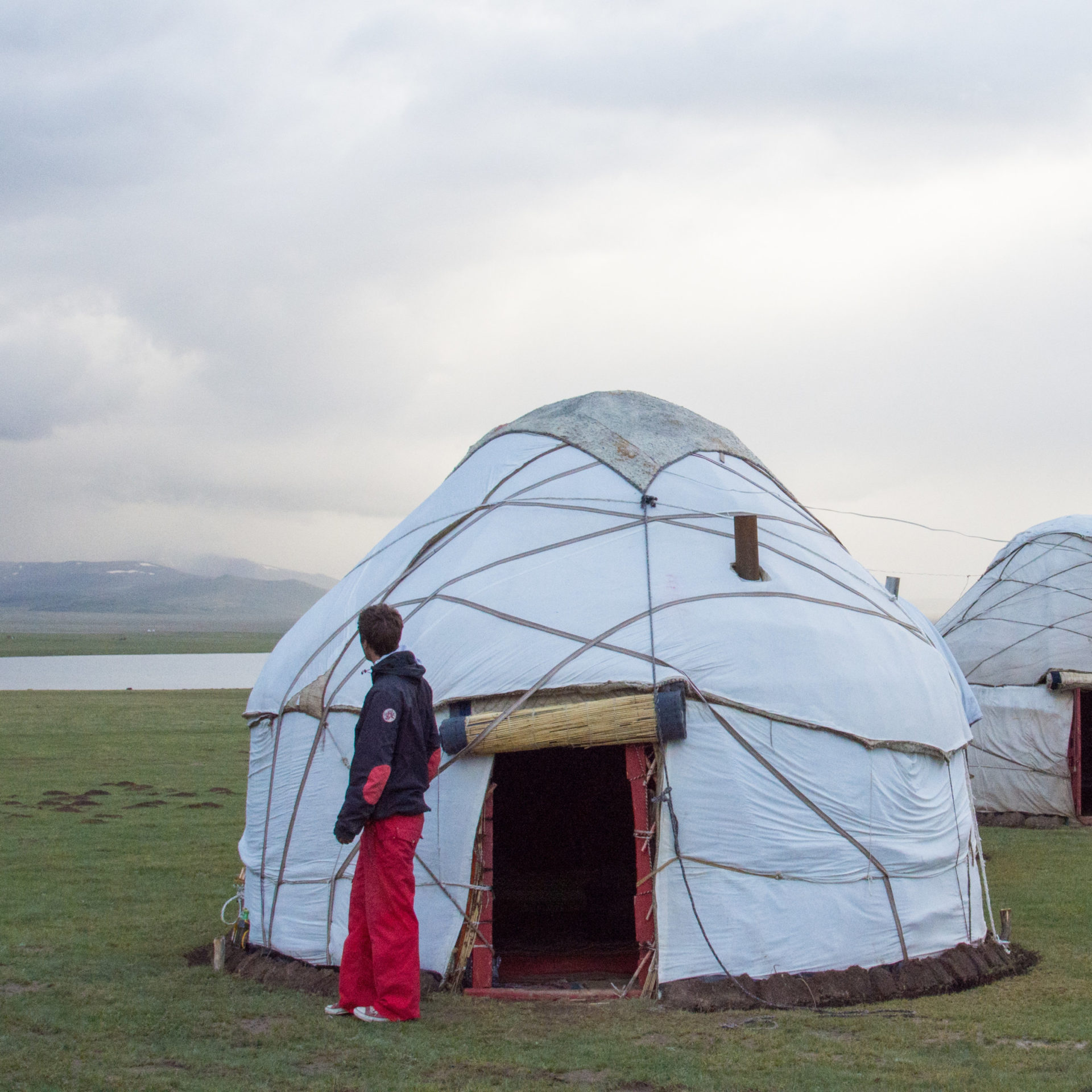 sTAYING IN A YURT (3)